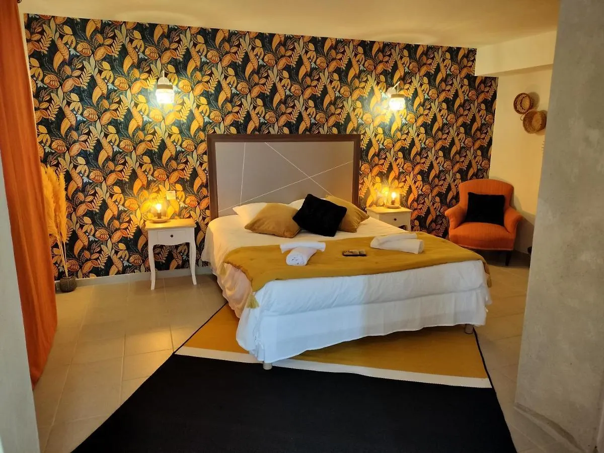 Hotel Auberge Des Colettes Coutansouze